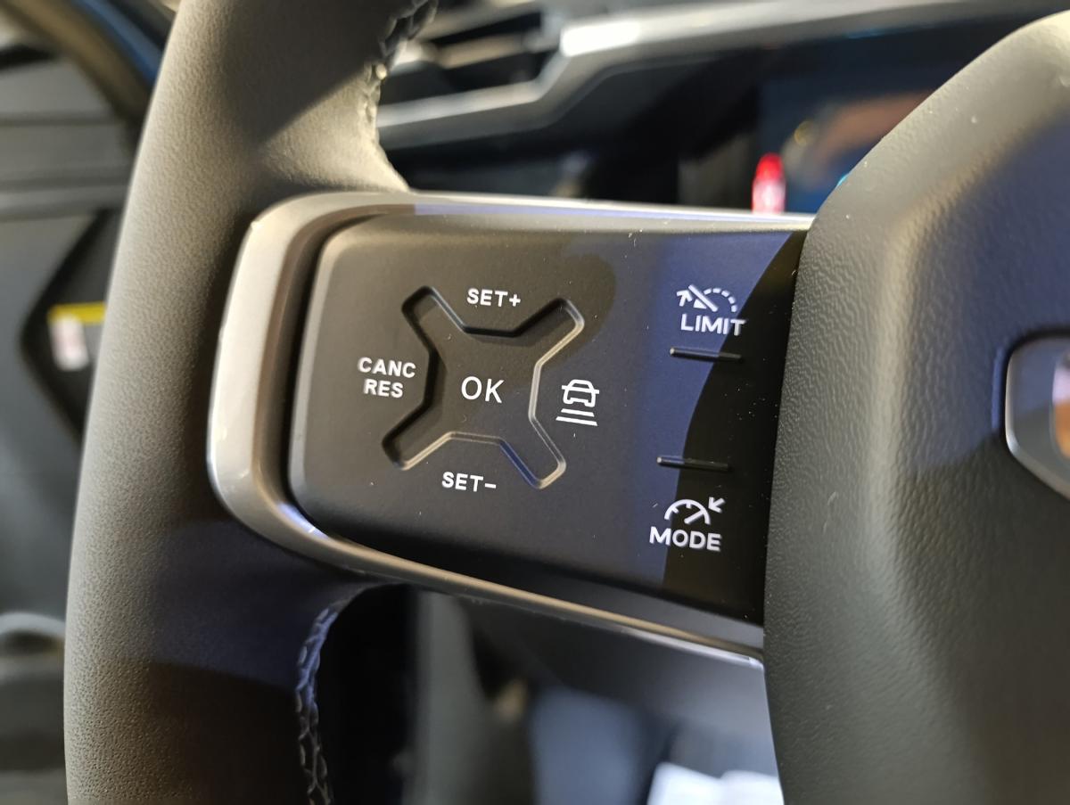 jeep-compass-2026-hibrido-a-gasolina-1596cc