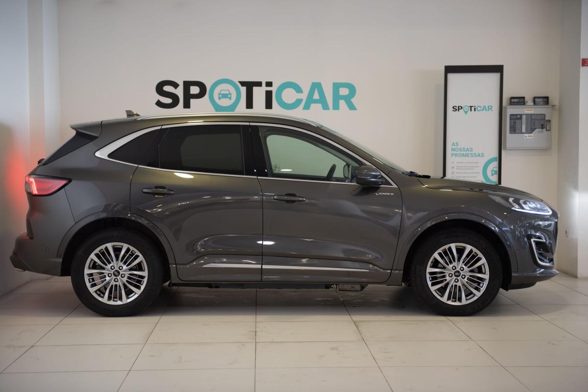 ford-kuga-2022-hibrido-a-gasolina-2488cc