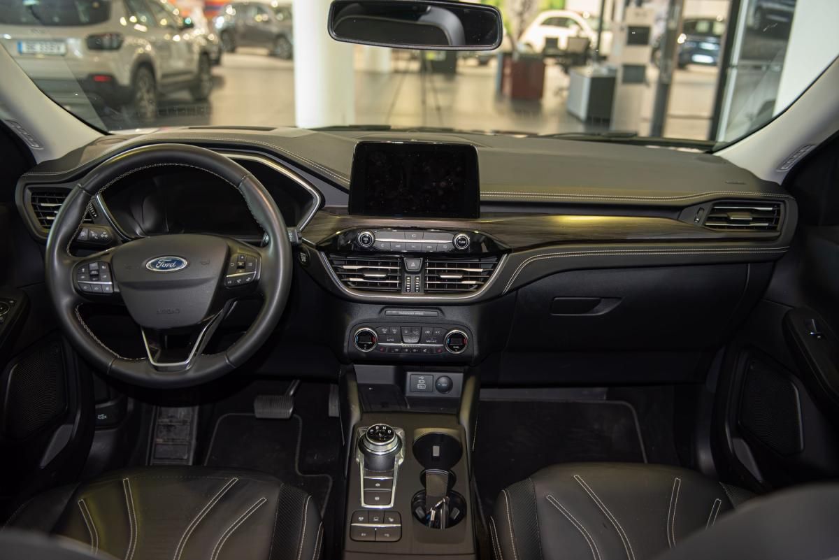 ford-kuga-2022-hibrido-a-gasolina-2488cc