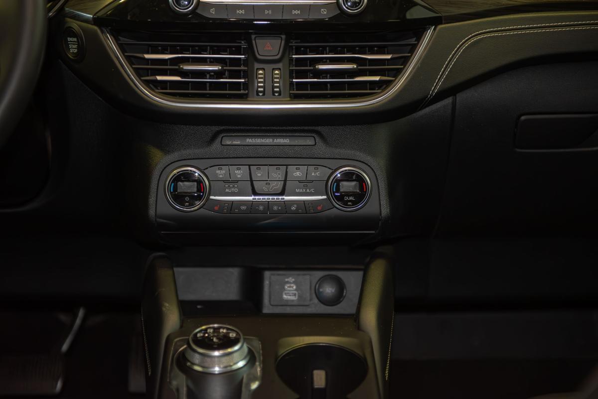 ford-kuga-2022-hibrido-a-gasolina-2488cc