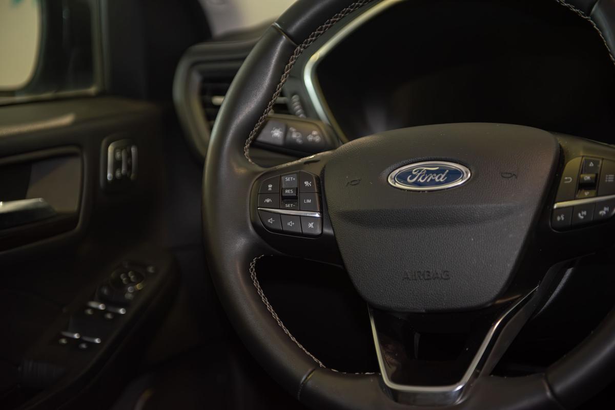 ford-kuga-2022-hibrido-a-gasolina-2488cc