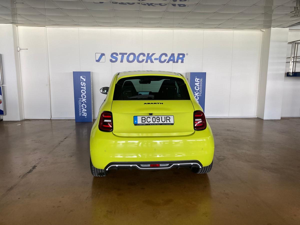 abarth-500-2023-eletrico-0cc