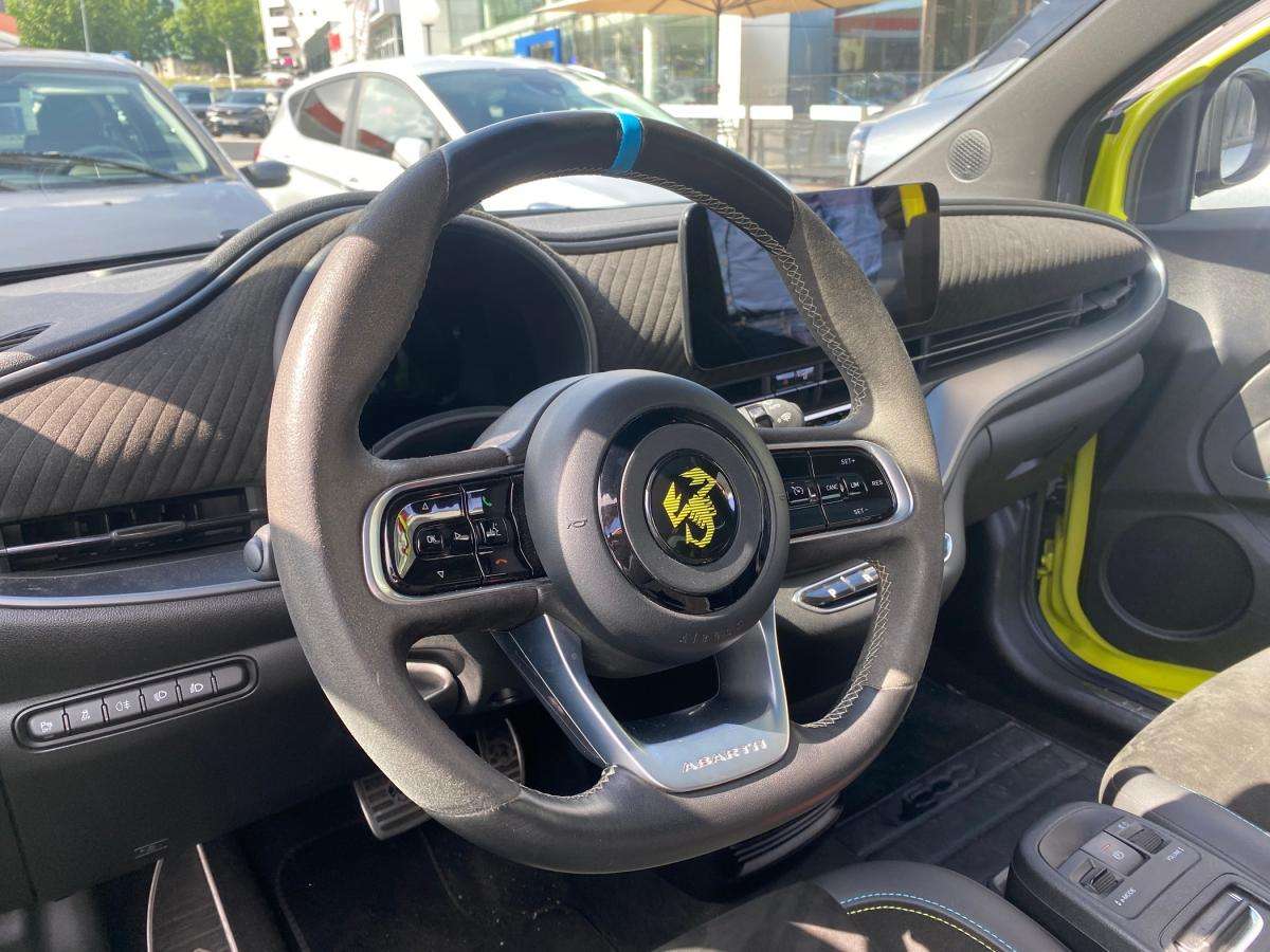 abarth-500-2023-eletrico-0cc
