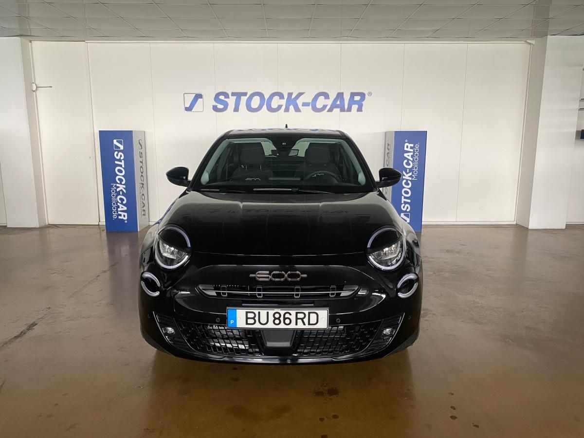 fiat-600-2025-gasolina-1199cc