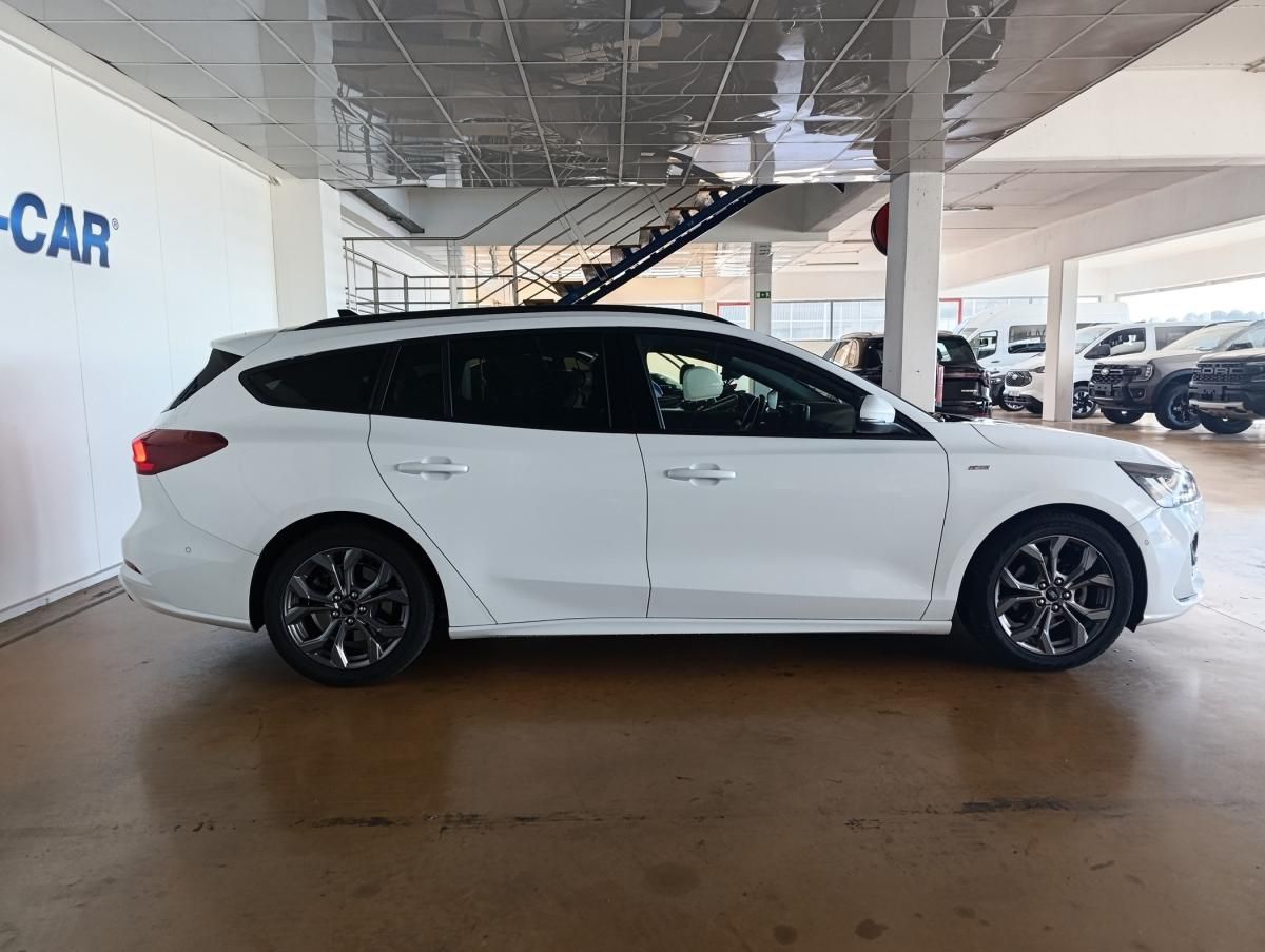 ford-focus-2022-diesel-1499cc