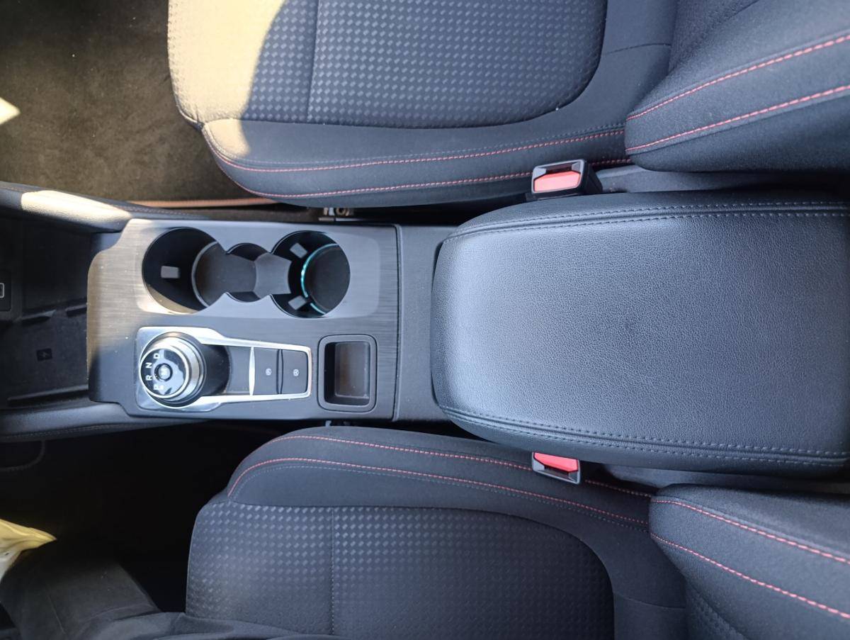 ford-focus-2022-diesel-1499cc