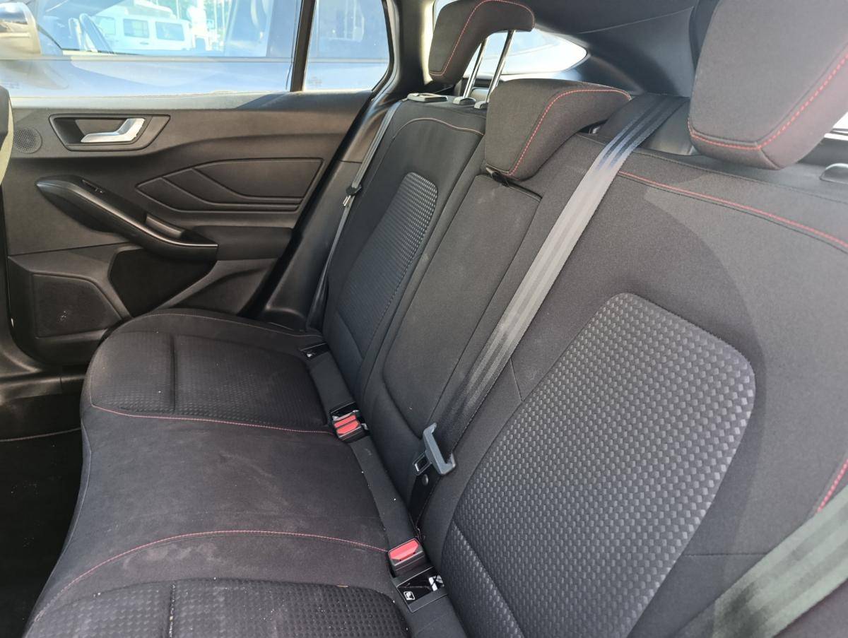 ford-focus-2022-diesel-1499cc