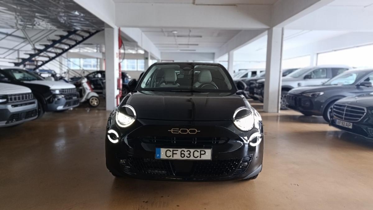 fiat-600-2026-gasolina-1199cc
