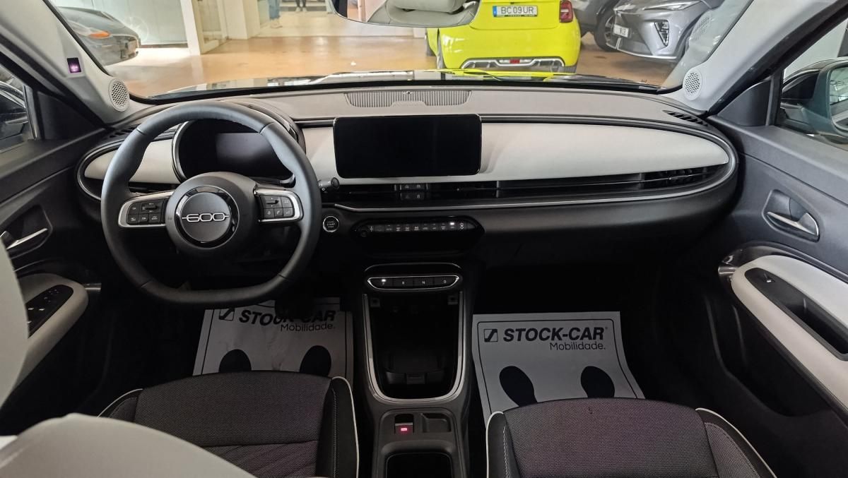 fiat-600-2026-gasolina-1199cc
