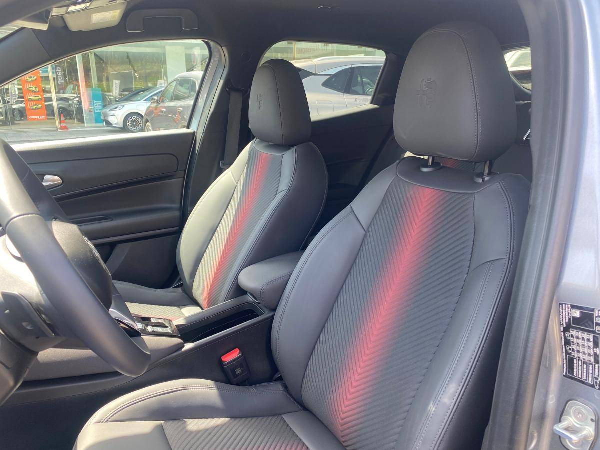 alfa-romeo-junior-2025-hibrido-a-gasolina-1199cc