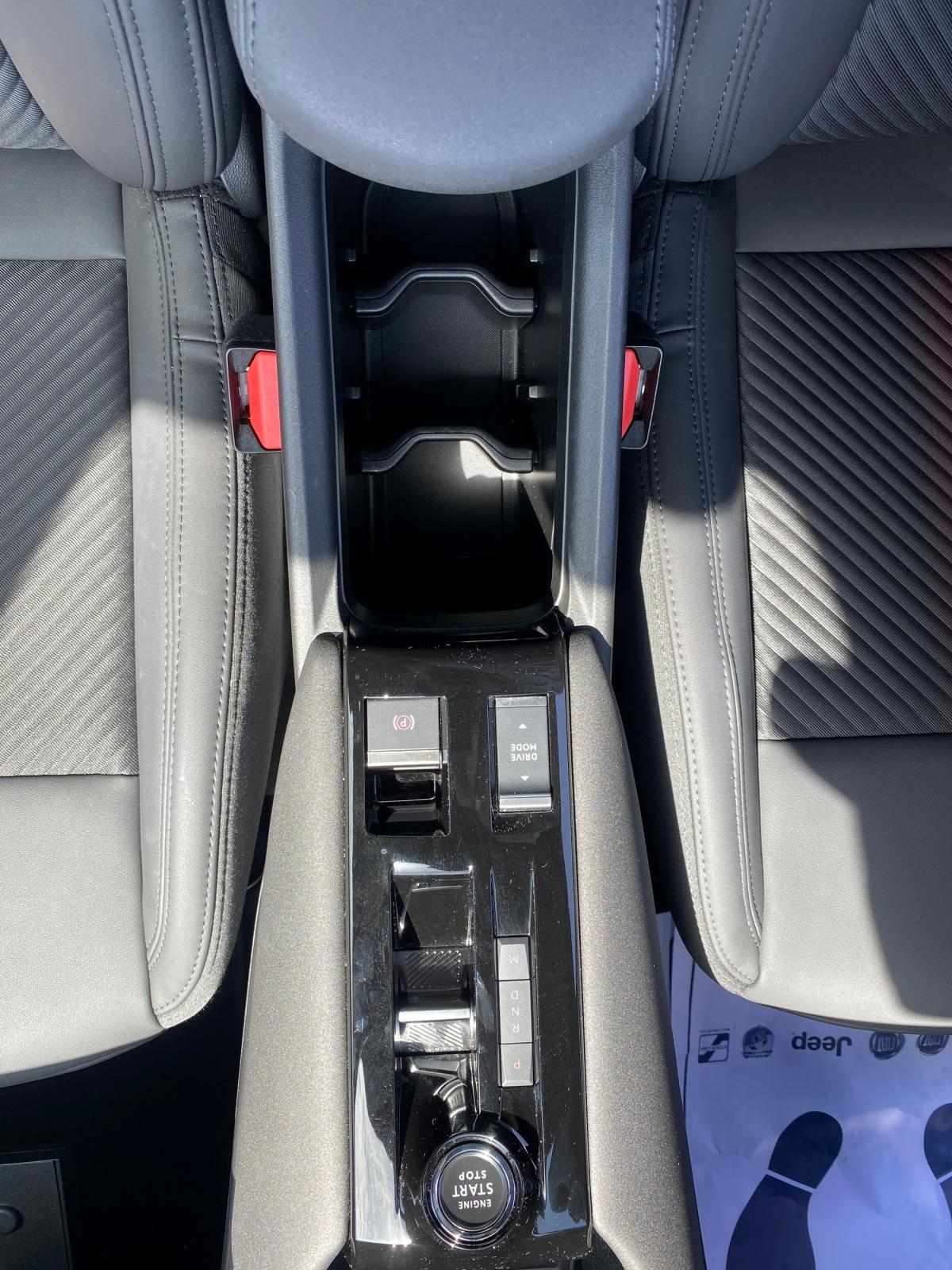 alfa-romeo-junior-2025-hibrido-a-gasolina-1199cc