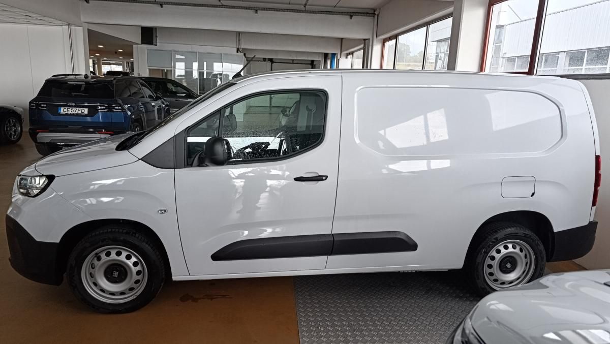 fiat-doblo-2025-diesel-1499cc