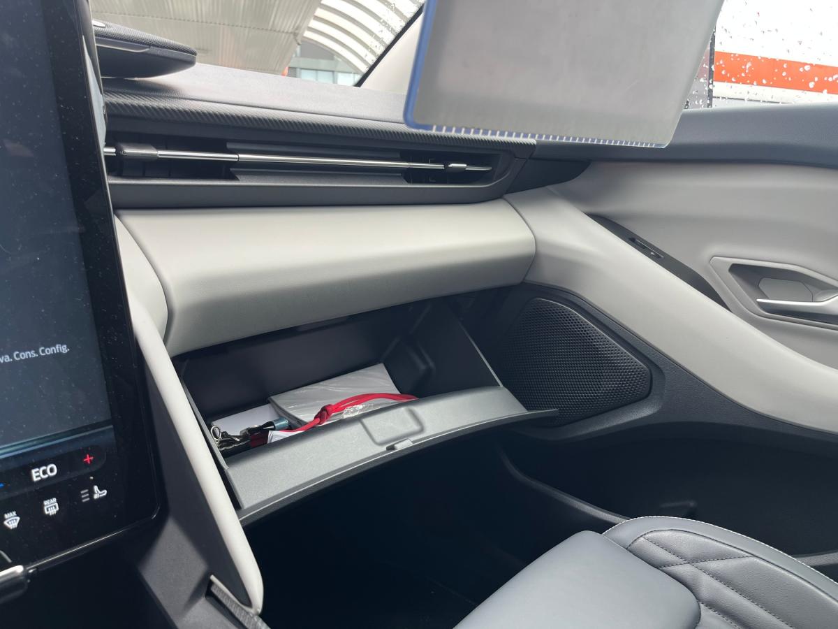 ford-explorer-2025-eletrico-0cc