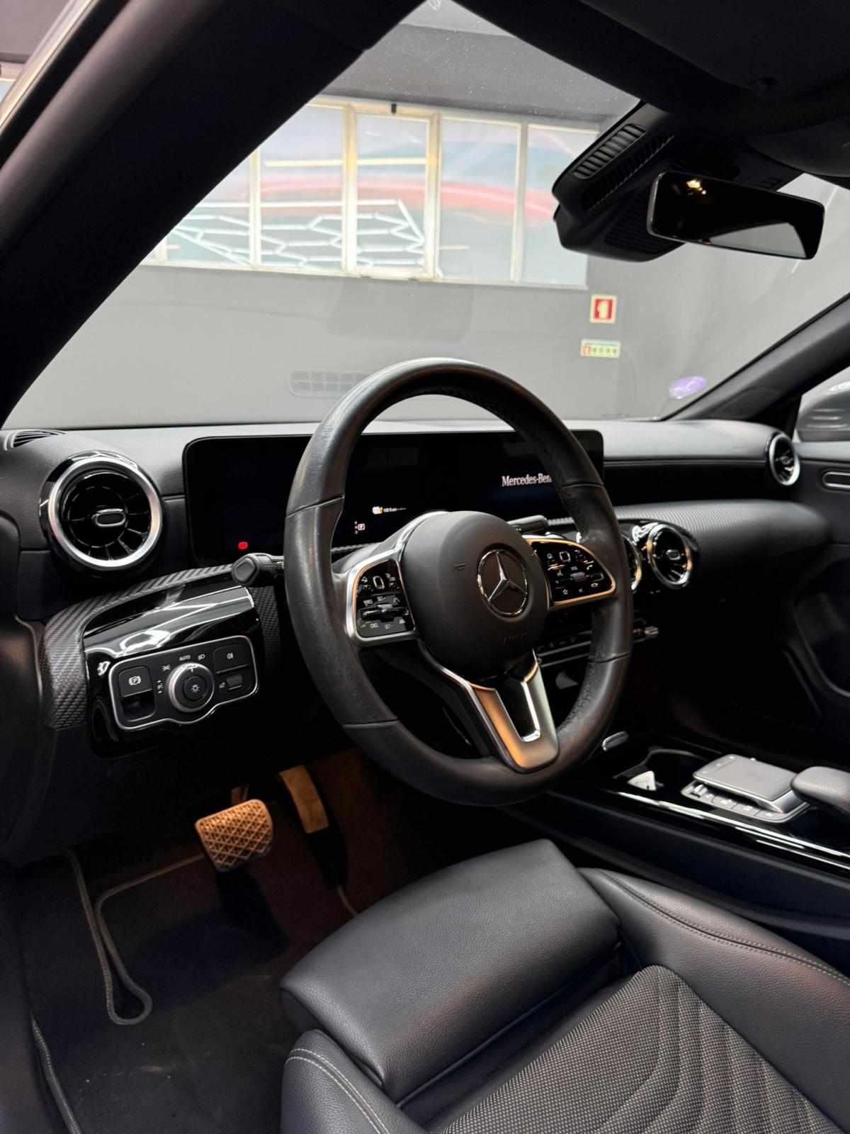 mercedes-benz-cla-250e-2023-gasolina-1332cc