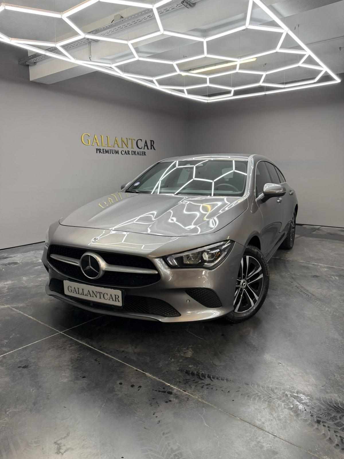 mercedes-benz-cla-250e-2023-gasolina-1332cc