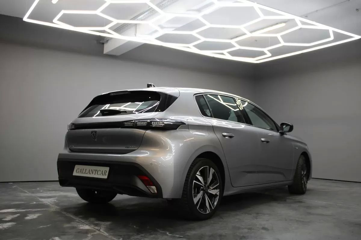 peugeot-308-2023-hibrido-1598cc