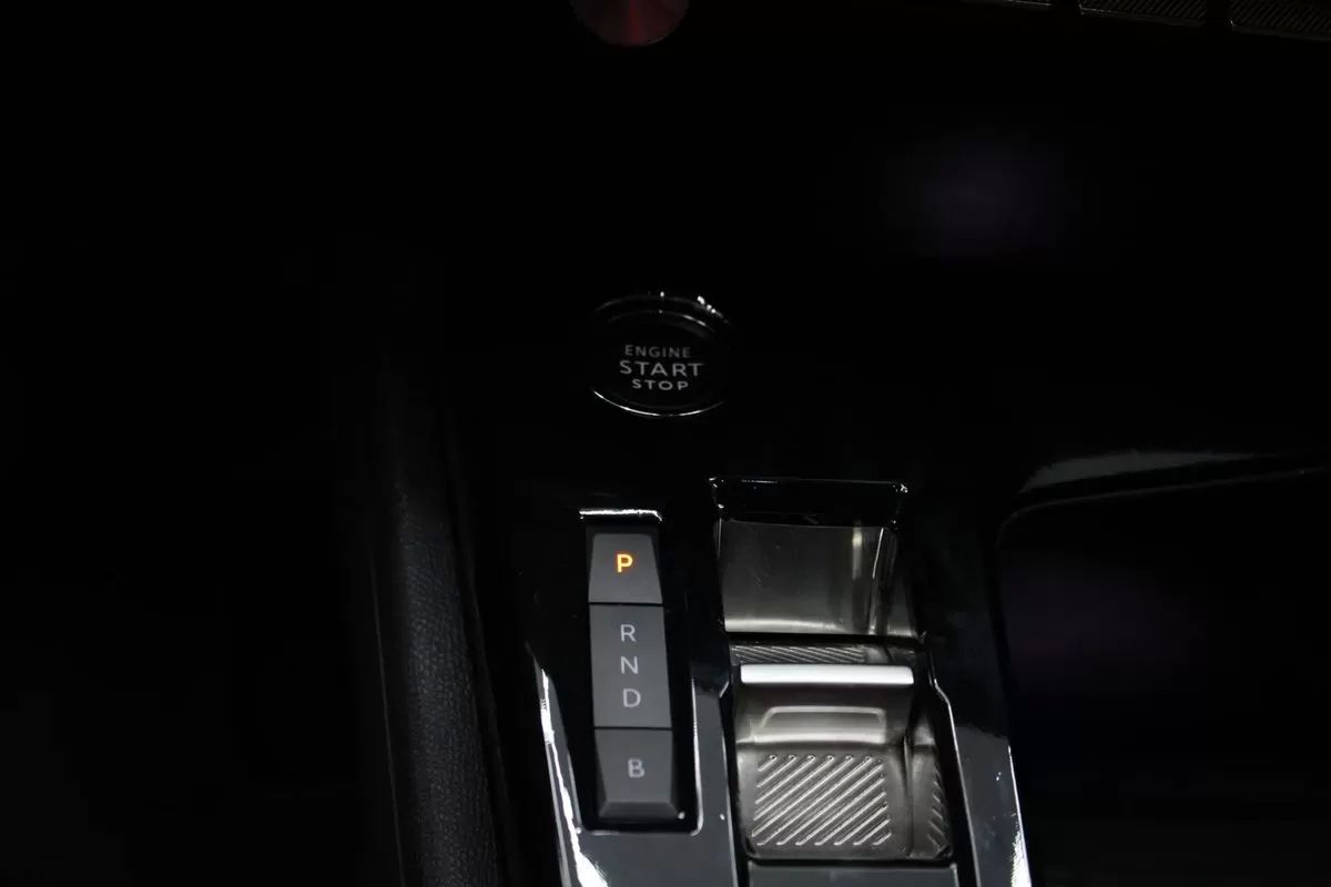 peugeot-308-2023-hibrido-1598cc