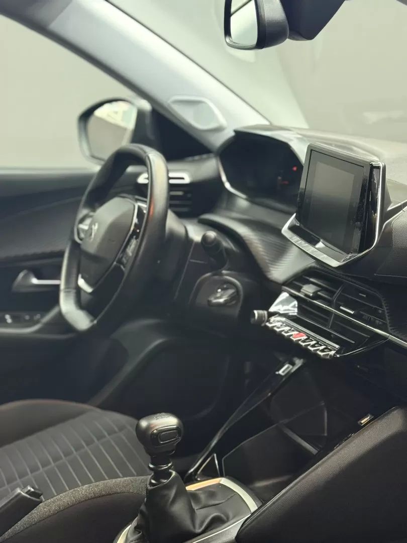 peugeot-2008-2021-gasolina-1199cc