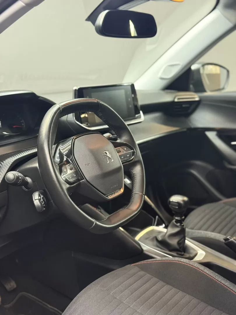 peugeot-2008-2021-gasolina-1199cc