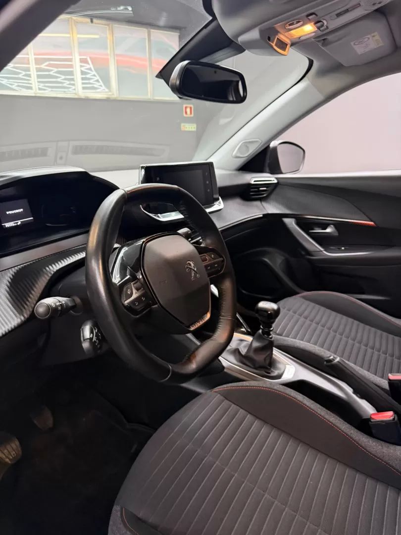 peugeot-2008-2021-gasolina-1199cc