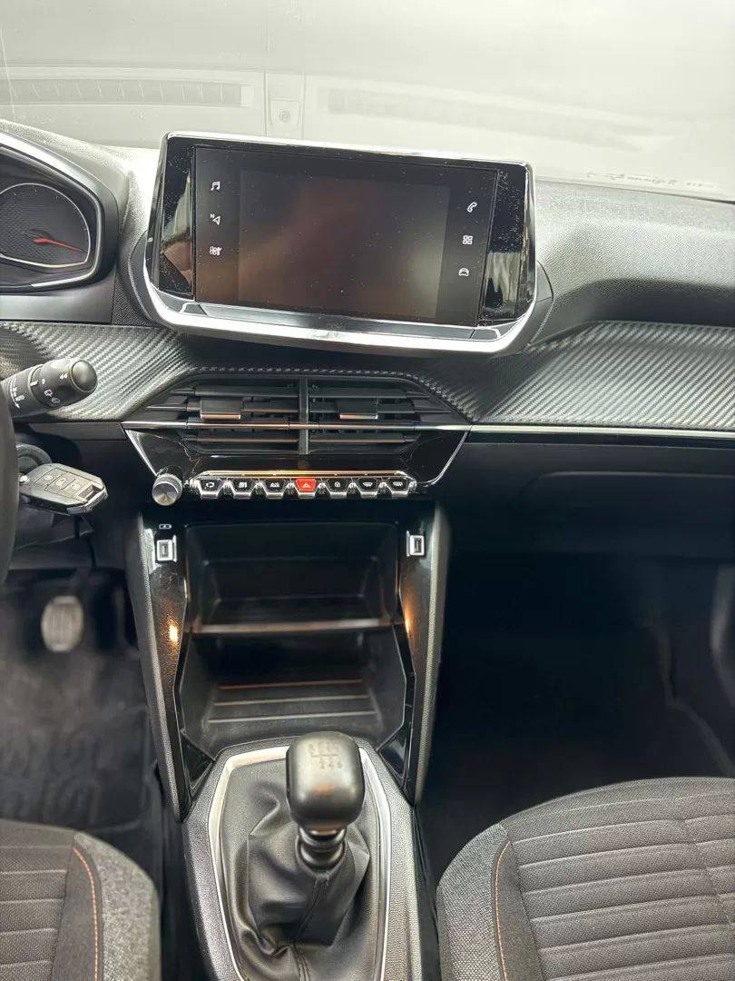 peugeot-2008-2021-gasolina-1199cc