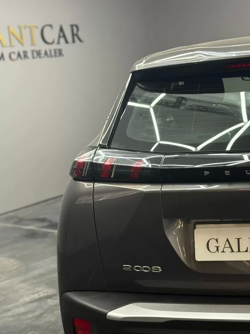 peugeot-2008-2021-gasolina-1199cc