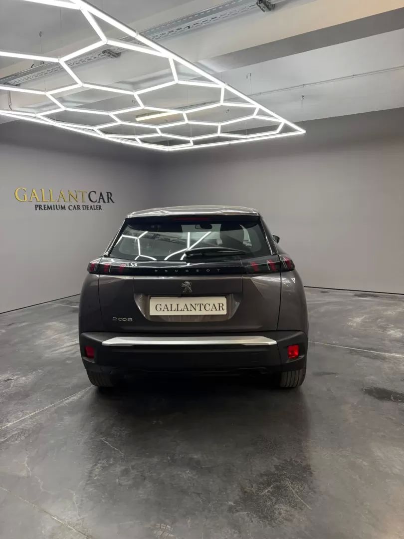 peugeot-2008-2021-gasolina-1199cc