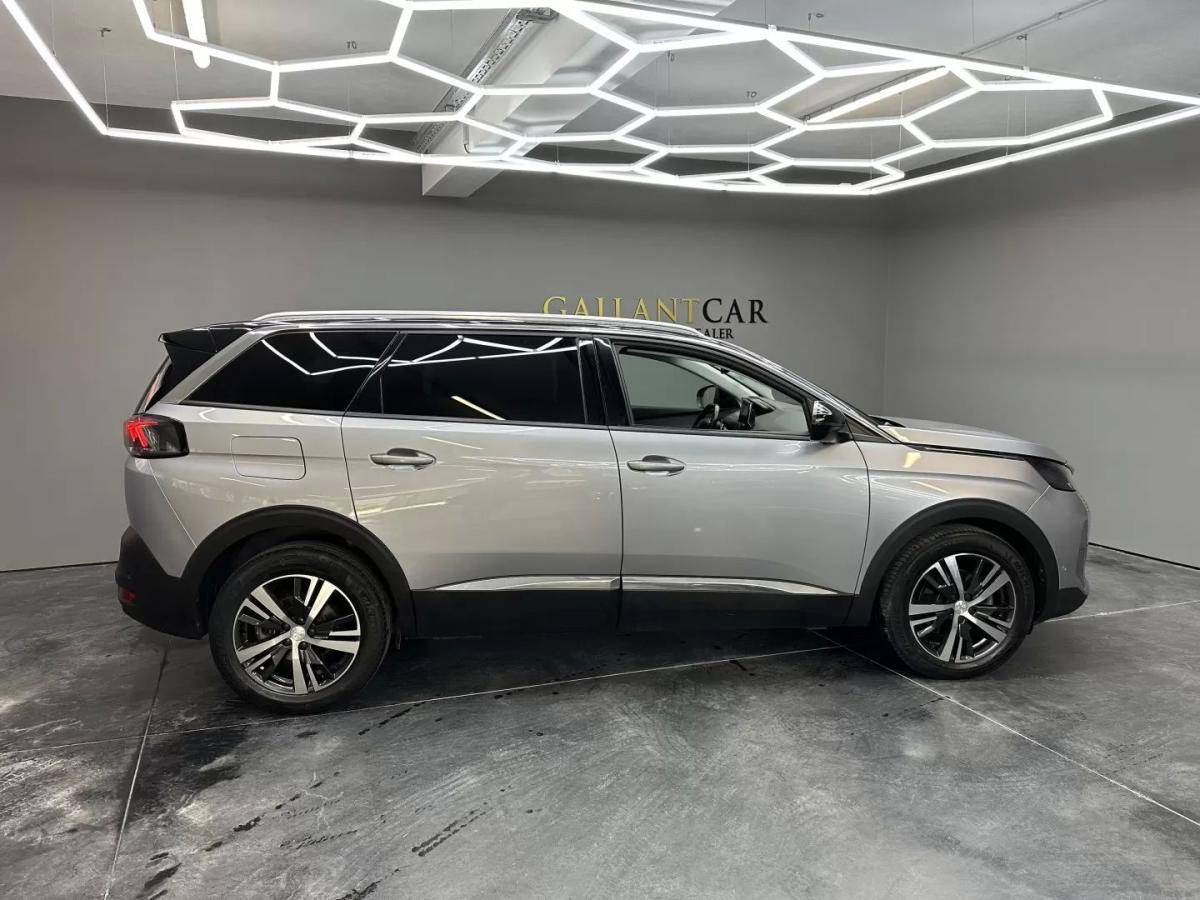 peugeot-5008-2021-gasolina-1199cc