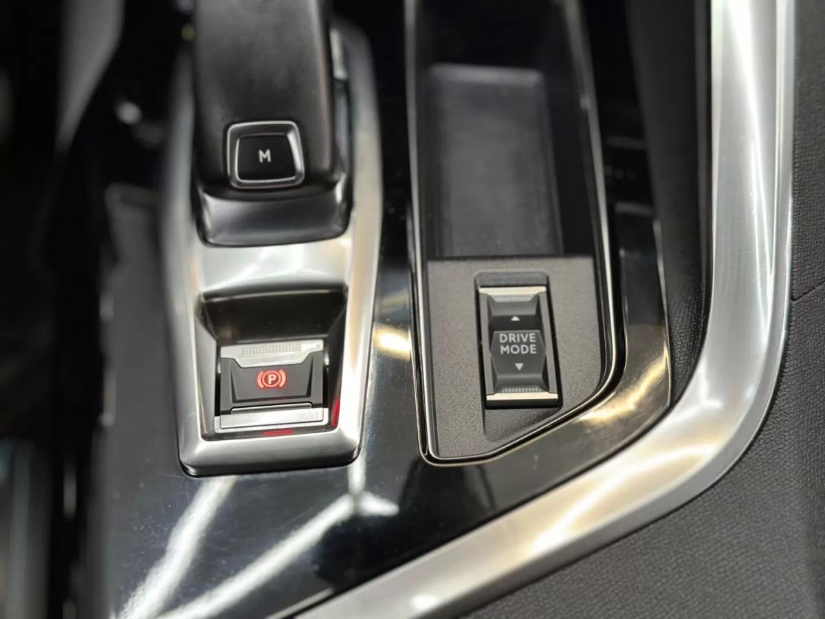 peugeot-5008-2021-gasolina-1199cc