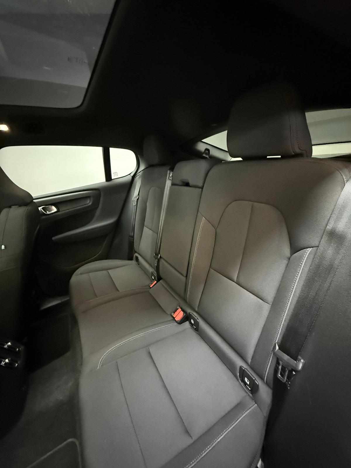volvo-c40-recharge-pure-electric-2023-eletrico