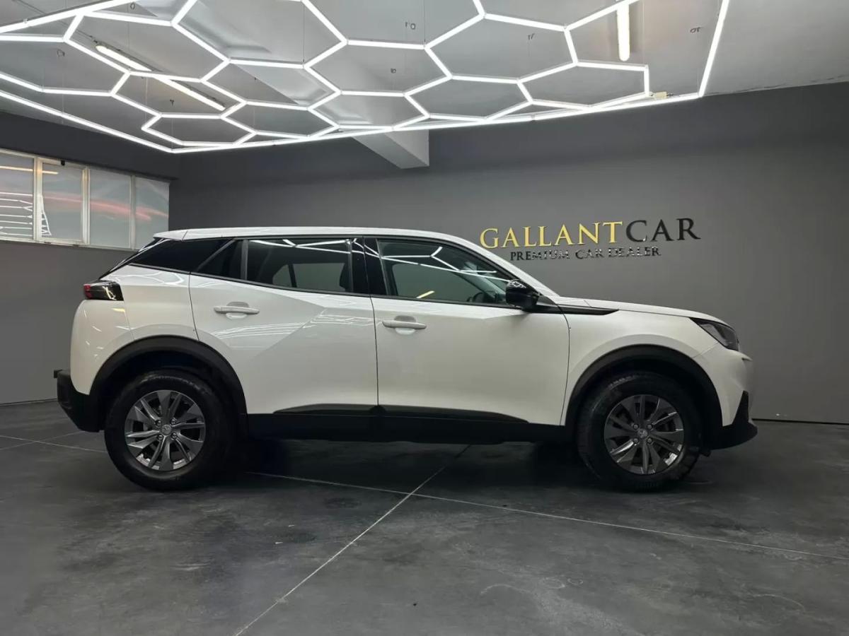 peugeot-2008-2022-gasolina-1199cc