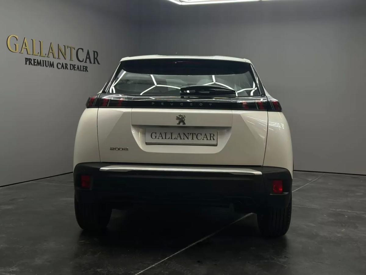 peugeot-2008-2022-gasolina-1199cc