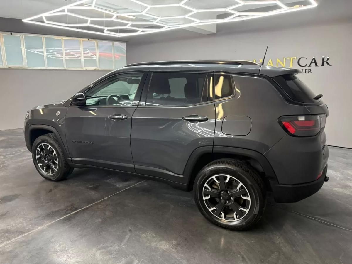 jeep-compass-2022-hibrido-1332cc