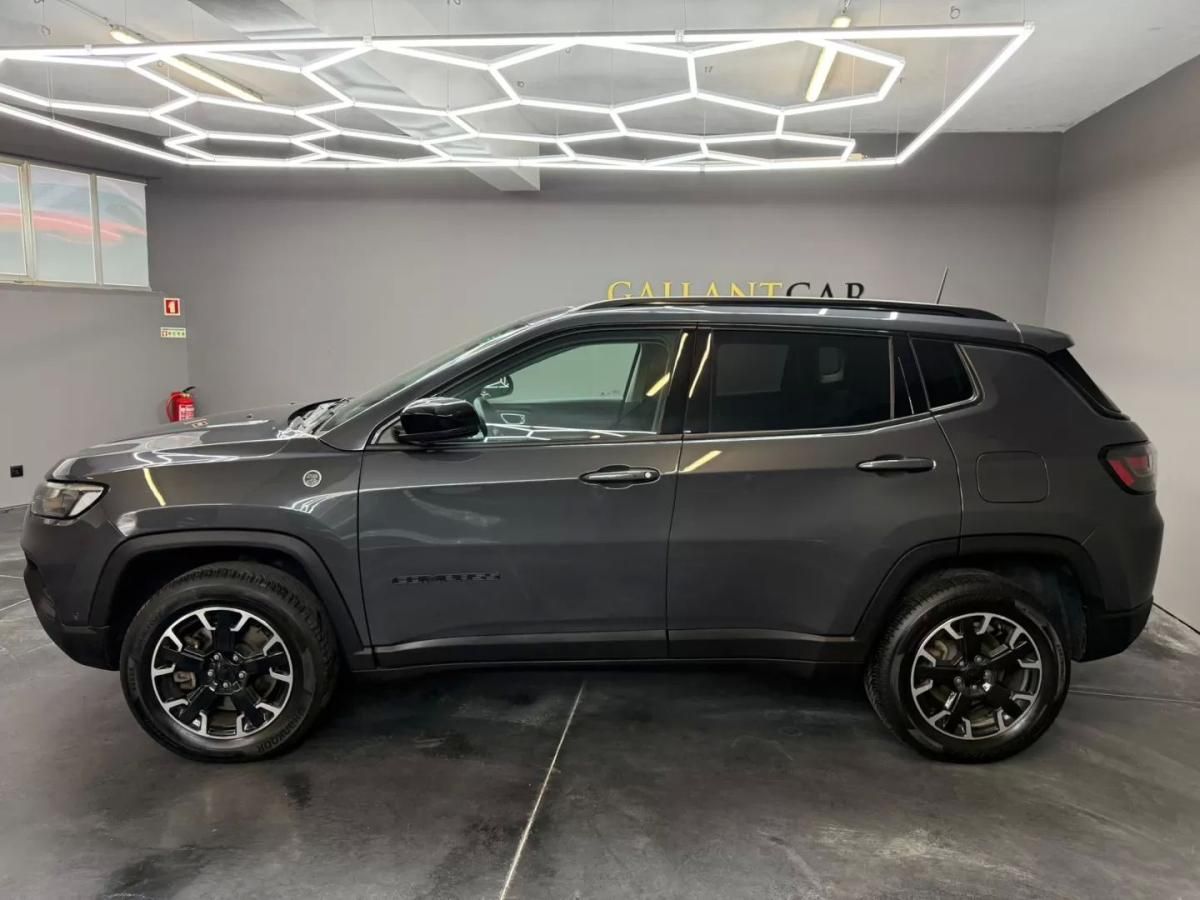 jeep-compass-2022-hibrido-1332cc