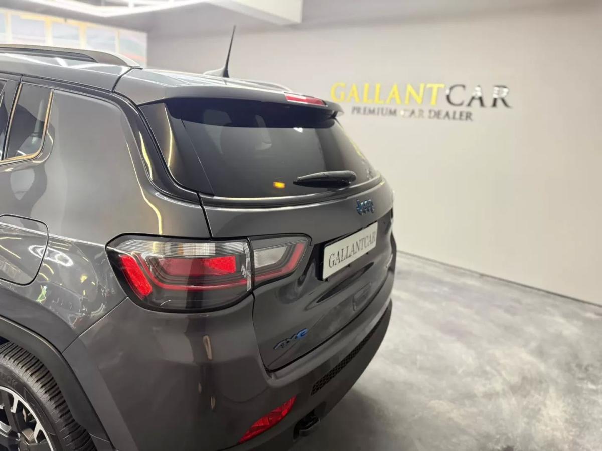 jeep-compass-2022-hibrido-1332cc