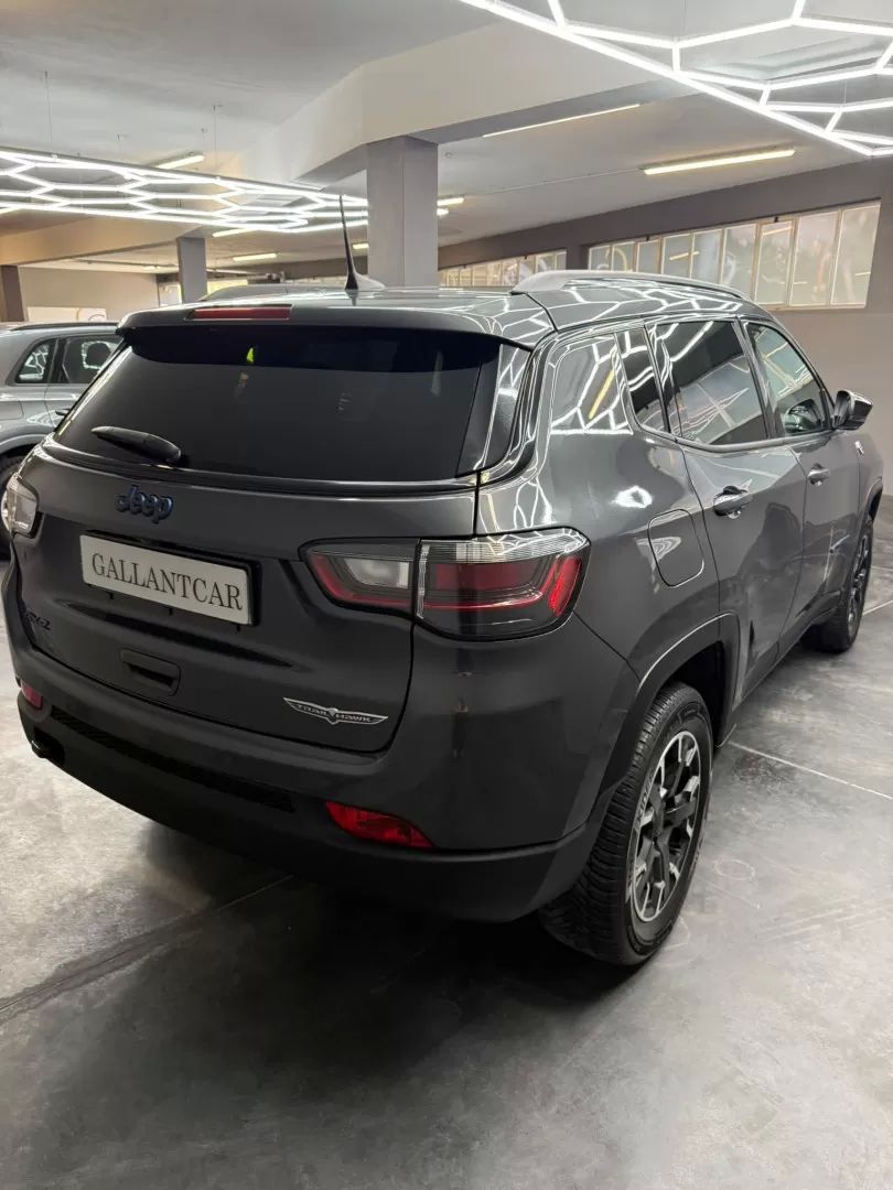 jeep-compass-2022-hibrido-1332cc