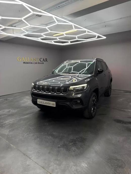 jeep-compass-2022-hibrido-1332cc