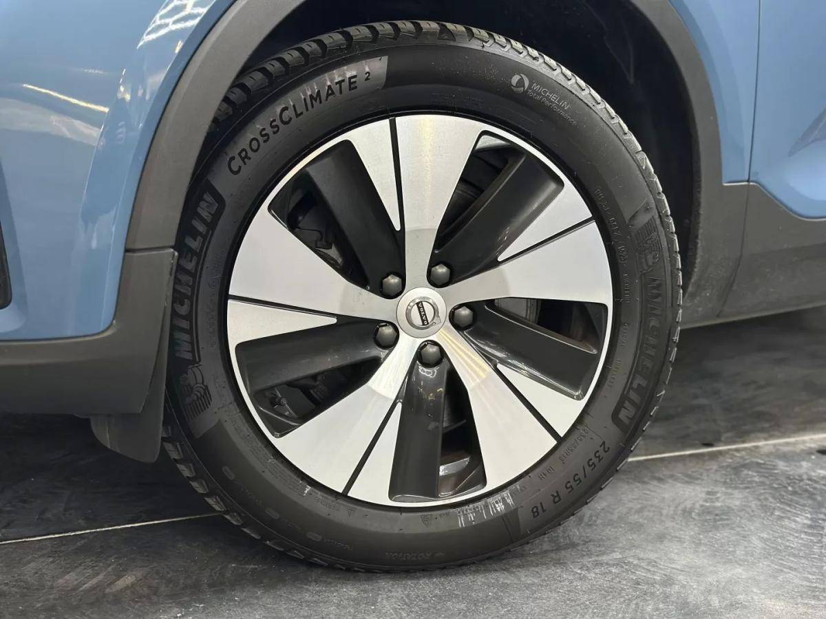 volvo-xc40-2022-hibrido-1477cc