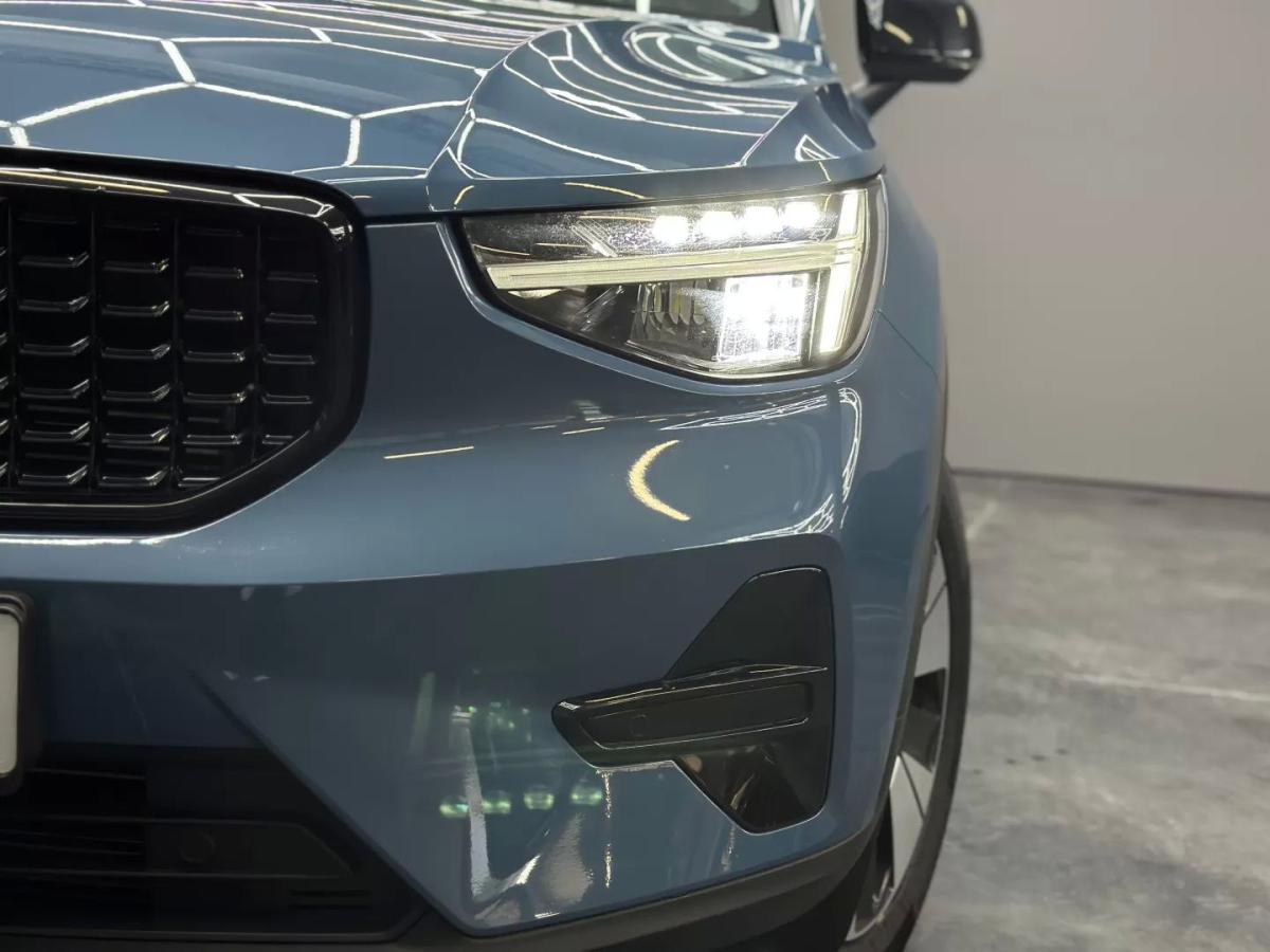volvo-xc40-2022-hibrido-1477cc