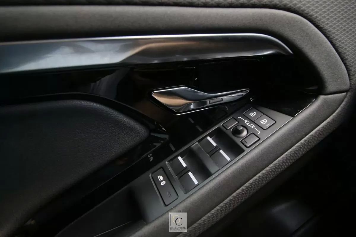 land-rover-range-rover-evoque-2024-hibrido-1498cc