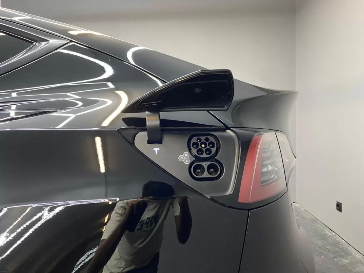 tesla-model-y-2023-eletrico-0cc