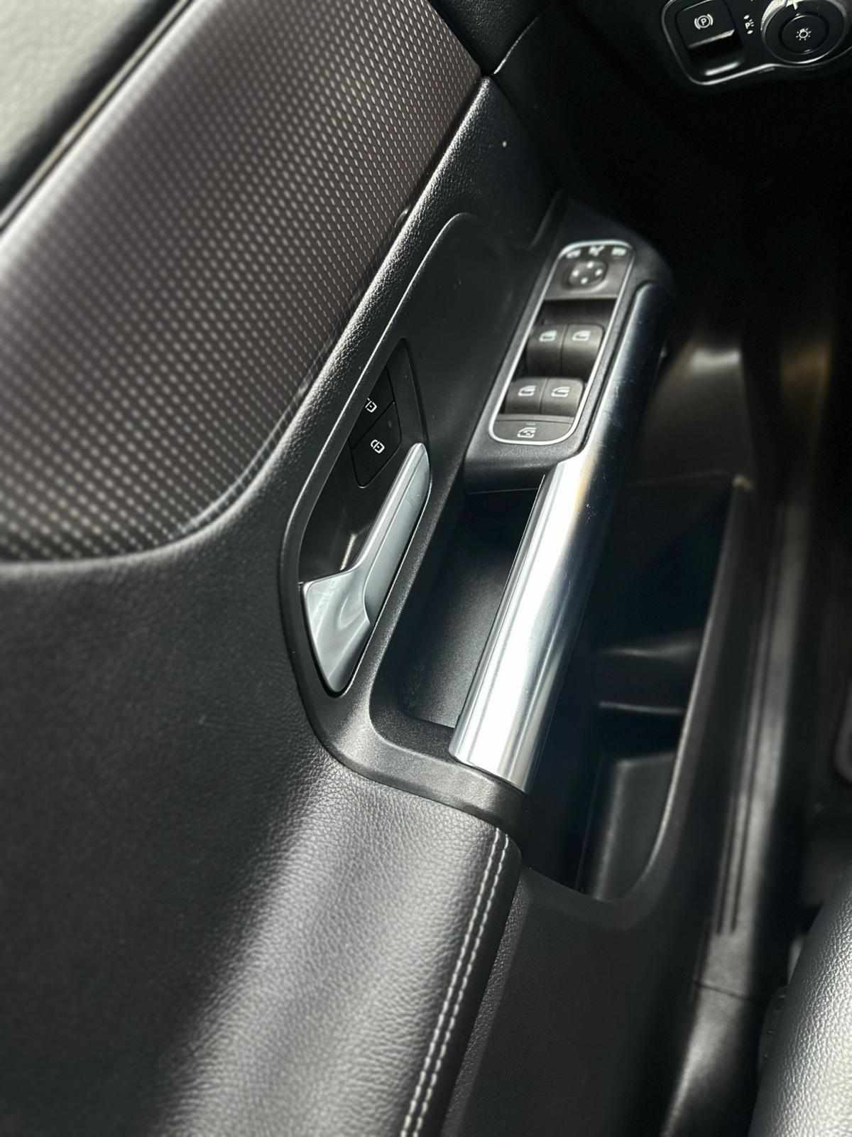 mercedes-benz-gla-250-e-2022-gasolina-1332cc