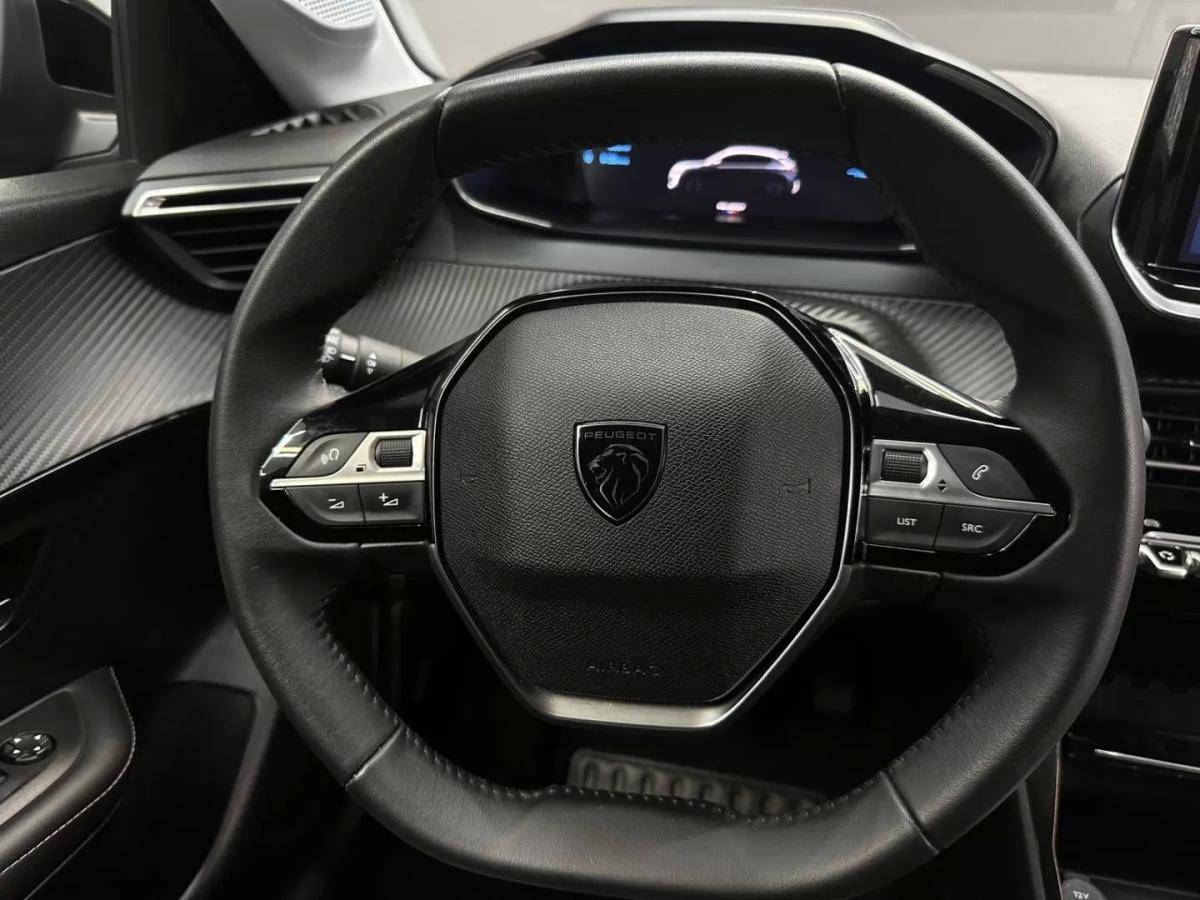 peugeot-208-2024-gasolina-1199cc