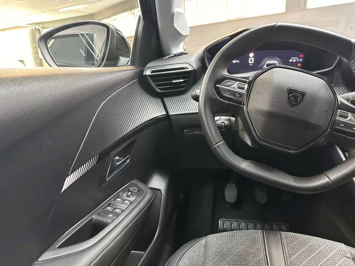 peugeot-208-2024-gasolina-1199cc
