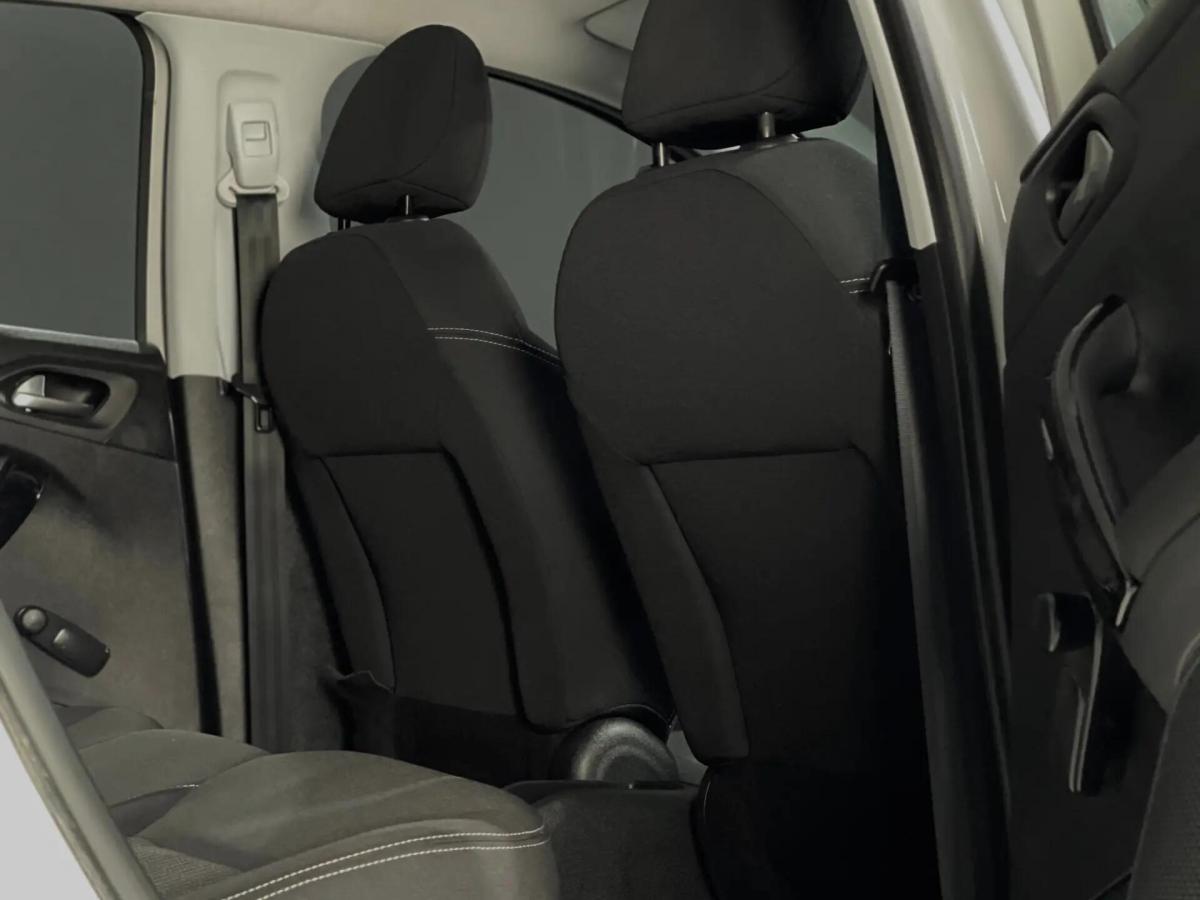 peugeot-208-2018-gasolina-1199cc
