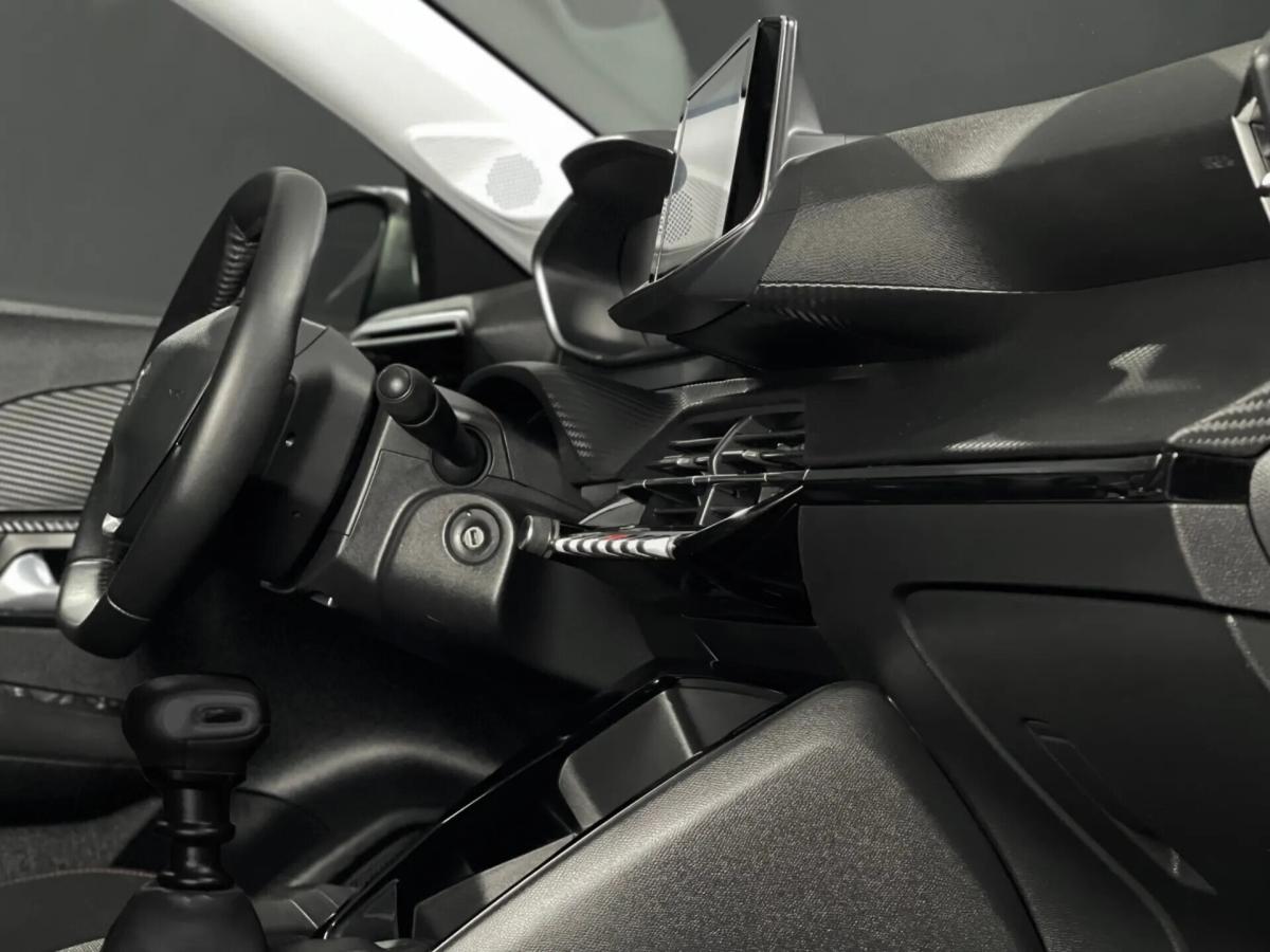 peugeot-208-2023-gasolina-1199cc