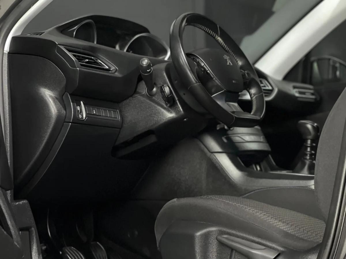 peugeot-308-2021-diesel-1499cc