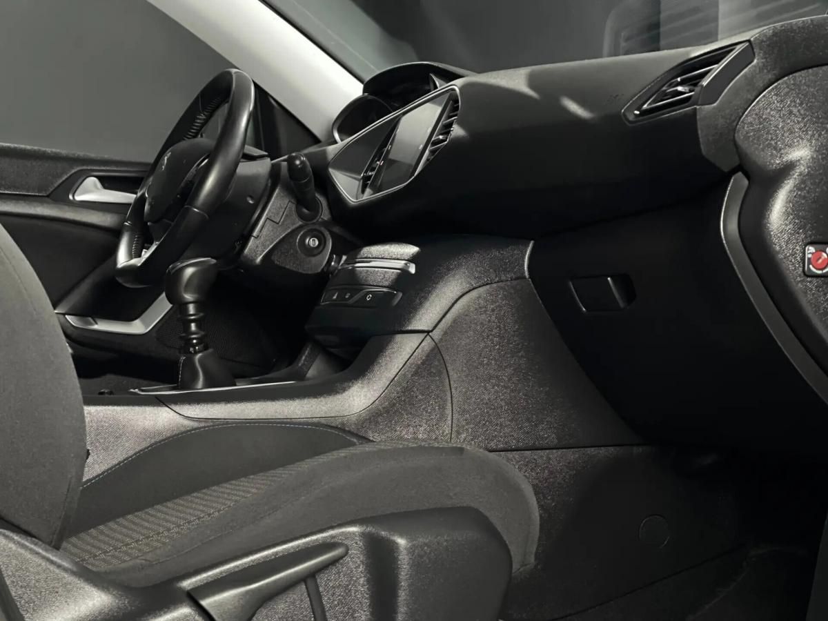 peugeot-308-2021-diesel-1499cc