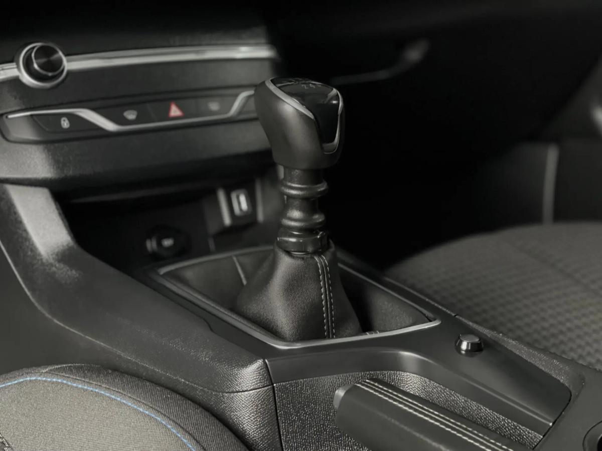peugeot-308-2021-diesel-1499cc