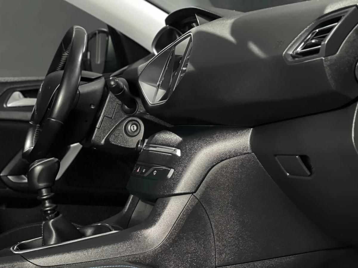 peugeot-308-2021-diesel-1499cc